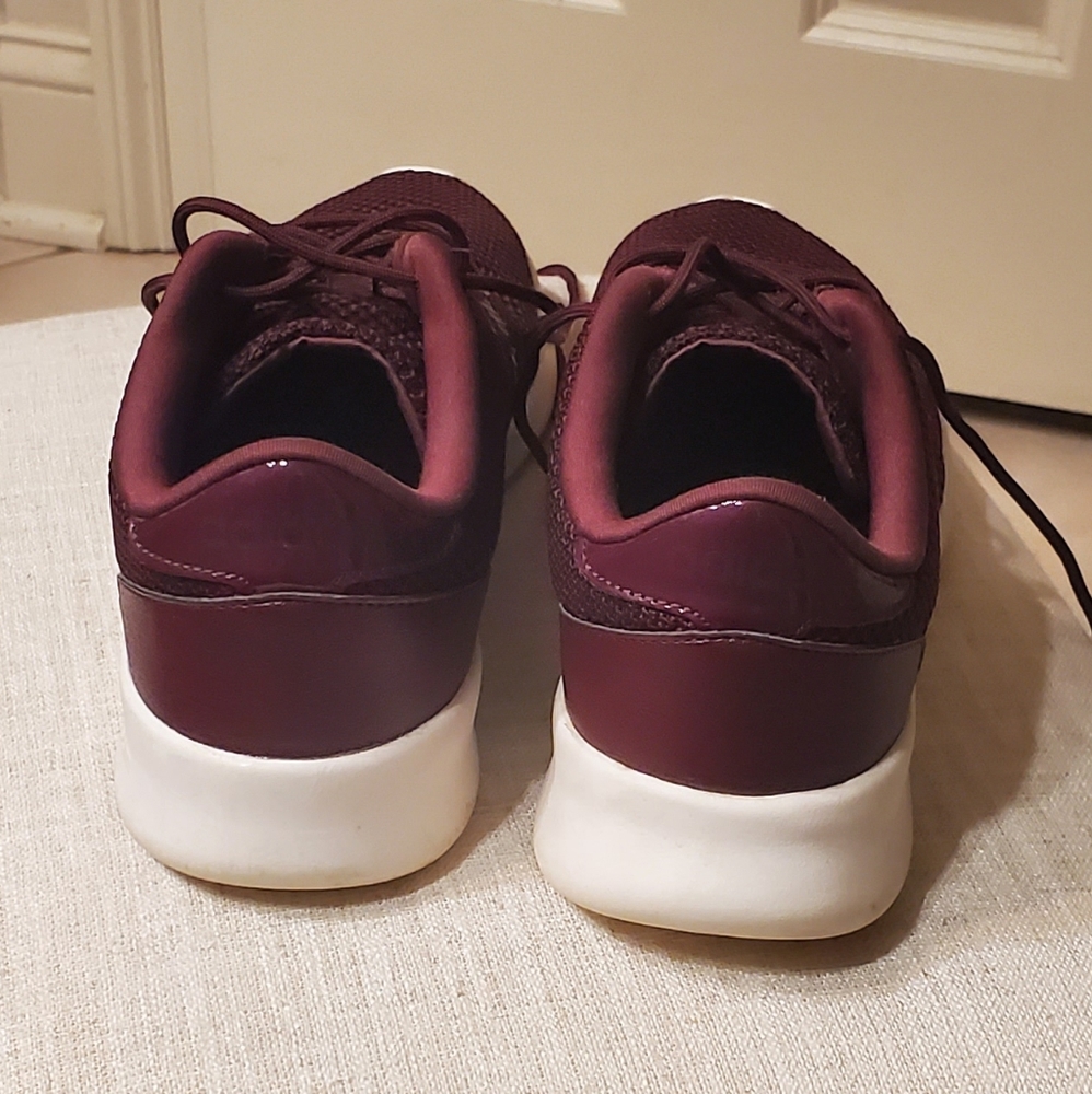 Adidas Cloud Foam Size 9 - Picture 3 of 5